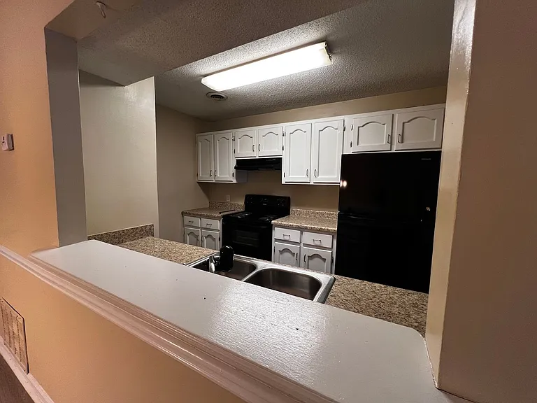2505 W Broad St #131 — Photo 3