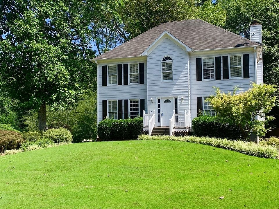 1st image of 2051 Longford Clb NE