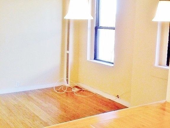 3rd image of 21-47 33rd St #5JJ