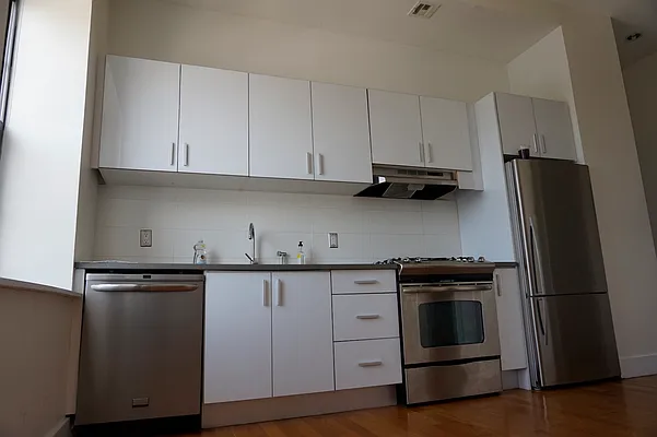 Rented by EXR | media 11