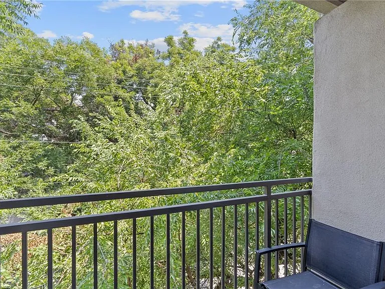 1900 Barton Springs Rd #4043 — Photo 9