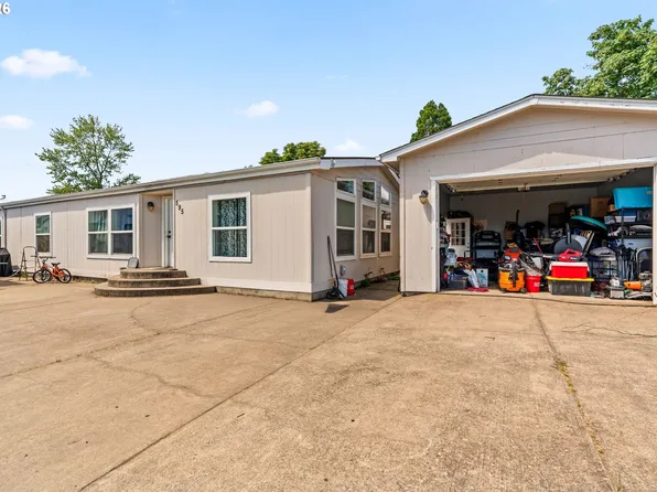 595 Kesling St, Harrisburg, OR 97446