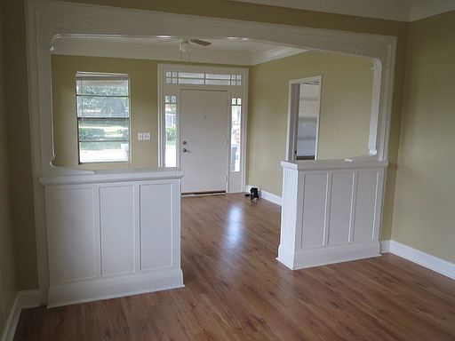 4th image of 2607 E Columbus Dr