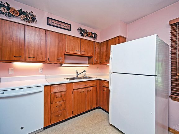 5th image of 8422 Chesswood Dr