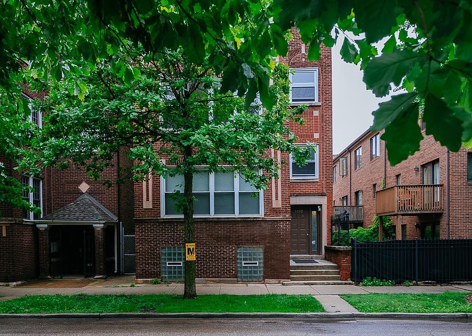 1st image of 1052 N Oakley Blvd APT 2