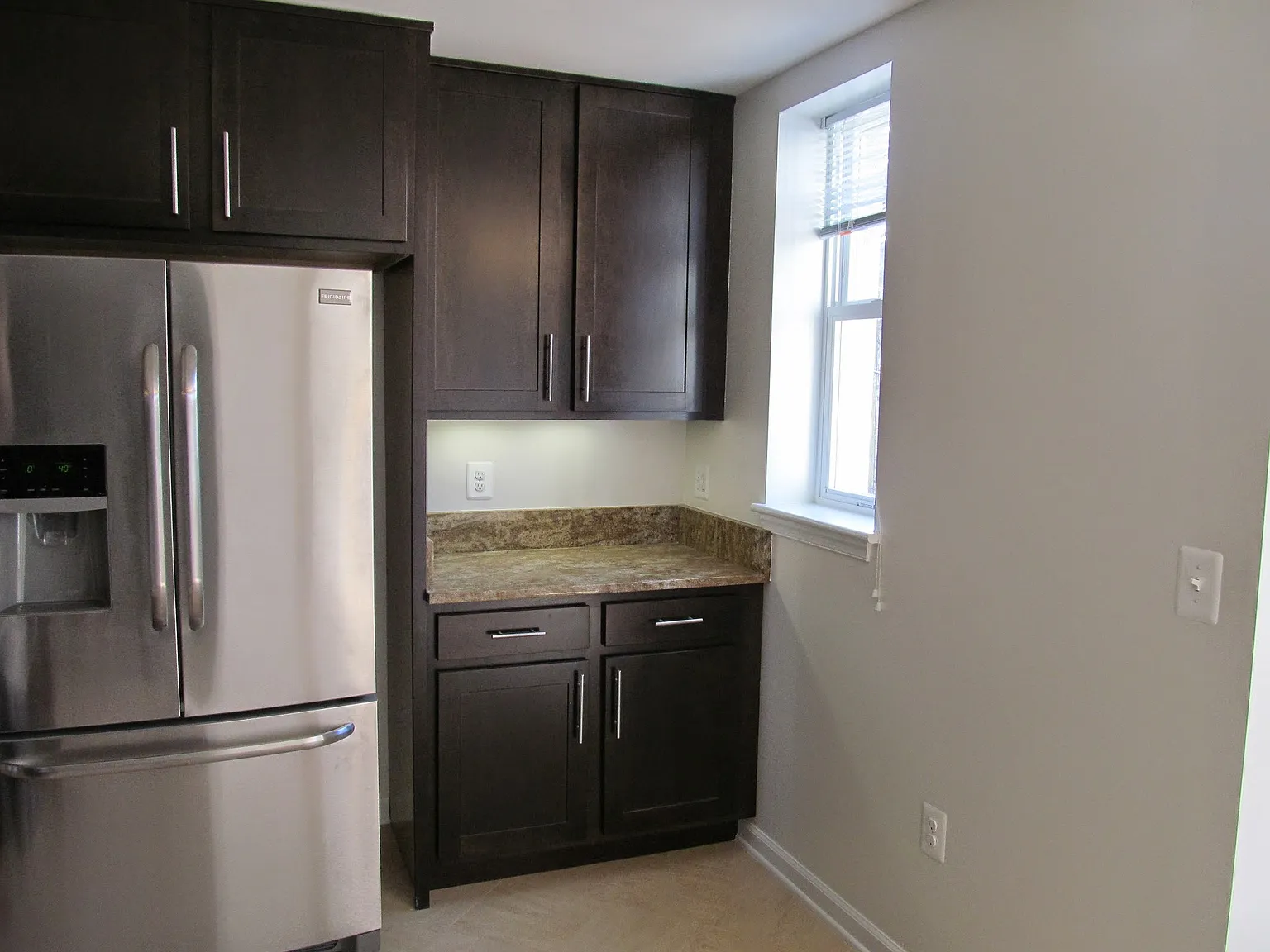 2 bed, 1642 sqft, $2,600 — Photo 4