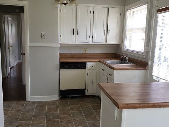 5th image of 891 Wrenwood St
