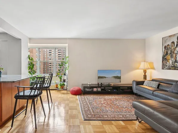 475 Franklin D Roosevelt Dr Unit K1302, New York, NY 10002