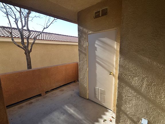 2nd image of 24909 Madison Ave Unit 712