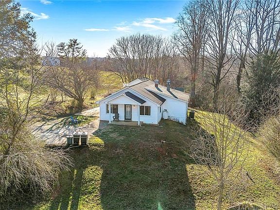 4th image of 139 Juniper Ln
