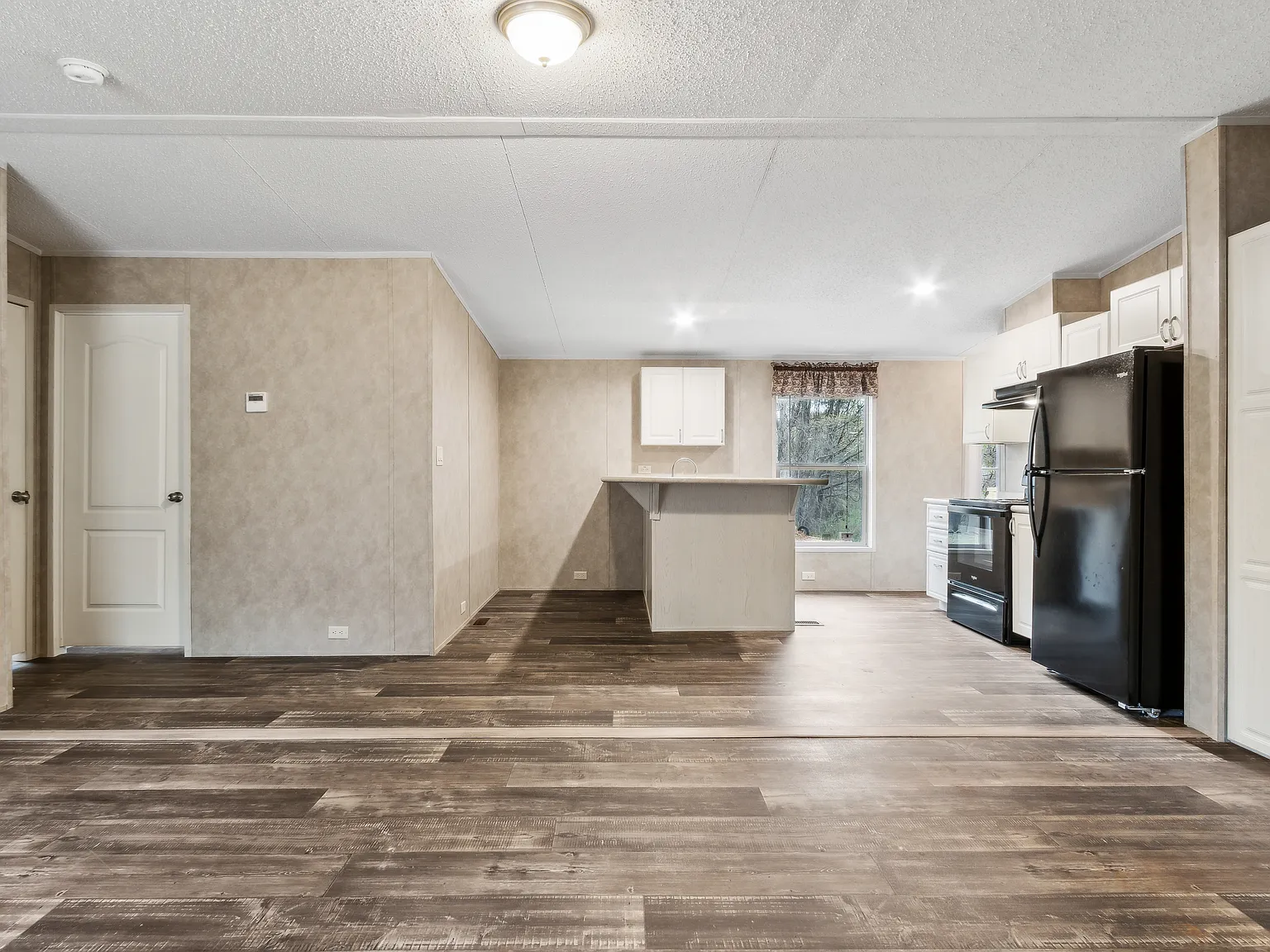 3530 Suggs Rd — Photo 2