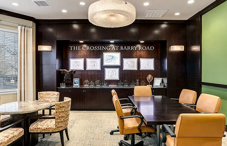 The Crossing at Barry Road Apartments — Photo 54