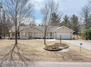 8601 Oak Park Cir, Minocqua, WI 54548
