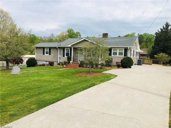 5149 State Highway 67, Boonville, NC 27011