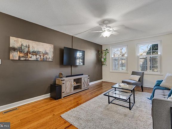 4th image of 4426 36th St S APT A1