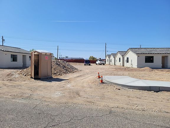 2nd image of 2110 Holly Ave #A101