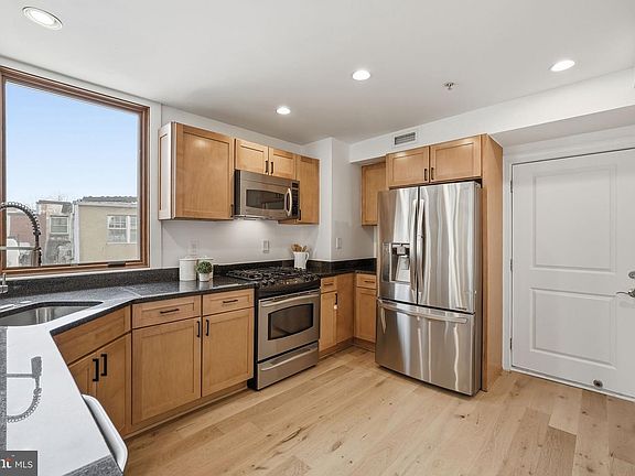 5th image of 2713 Ontario Rd NW APT 5