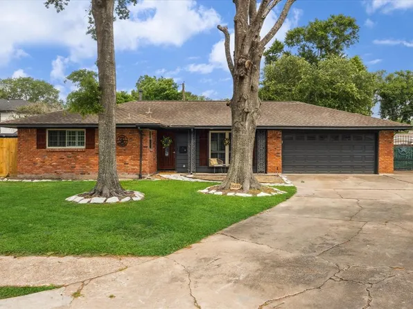10228 Brinwood Drive, Houston, TX 77043