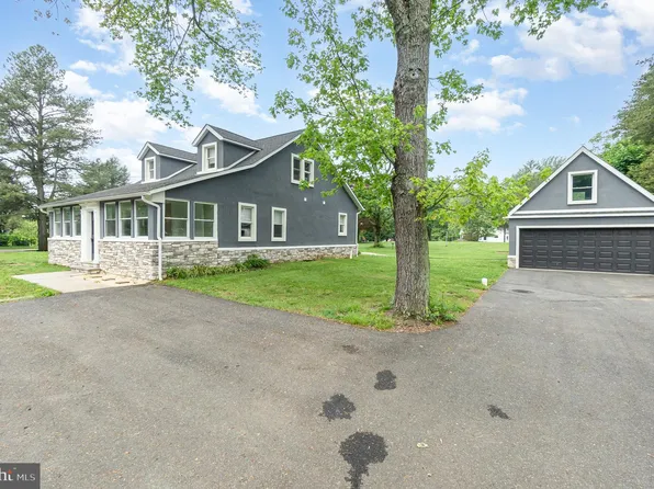 2828 Harford Rd, Fallston, MD 21047