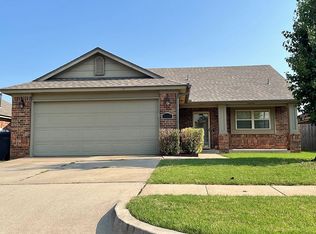 10708 NW 34th St, Yukon, OK 73099