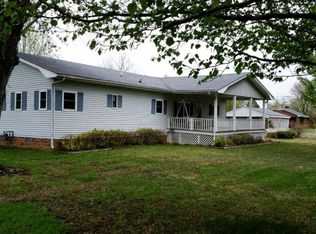 1268 Pottertown Rd, Murray, KY 42071