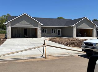 112 & 114 E Santa Fe Cir, Mulvane, KS 67110