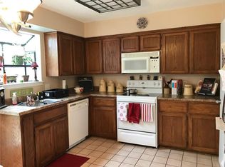 1370 N Oakland Ave, Fayetteville, AR 72703