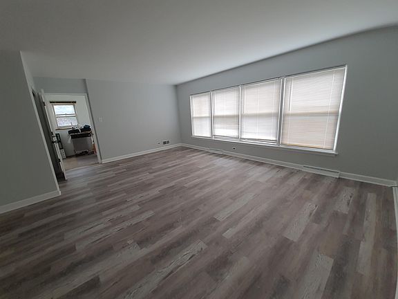 2nd image of 9101 Skokie Blvd #2