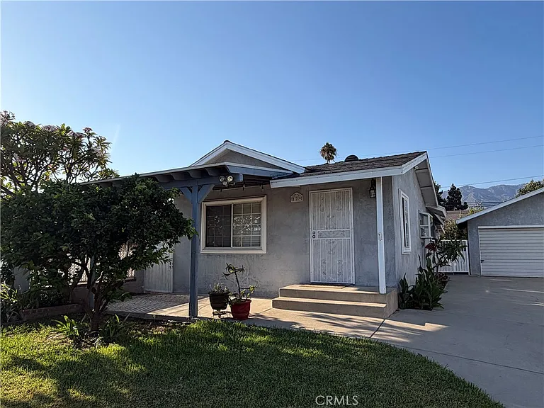129 E Pomona Ave — Photo 21
