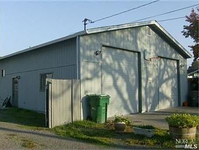 2nd image of 1043 6th Ave