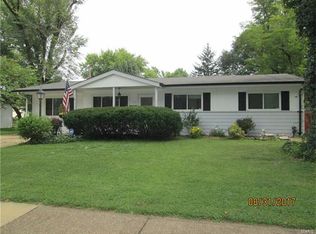 1275 Flicker Dr, Florissant, MO 63031