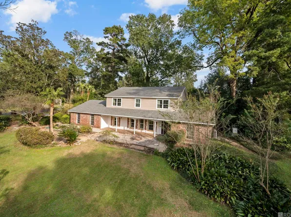 4560 Bluebell Dr, Baton Rouge, LA 70808