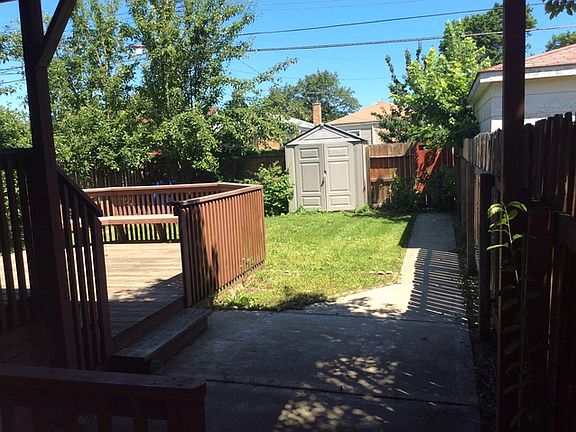 4th image of 2754 W Farwell Ave