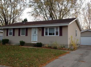 5811 66th St, Kenosha, WI 53142