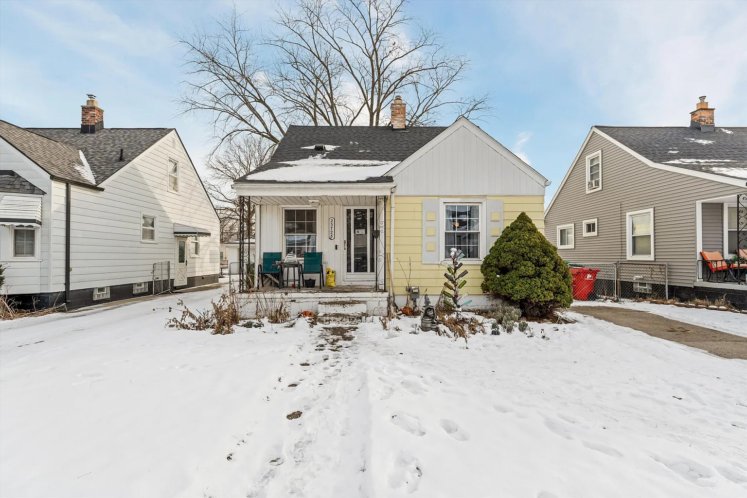 23728 Normandy Ave photo 1