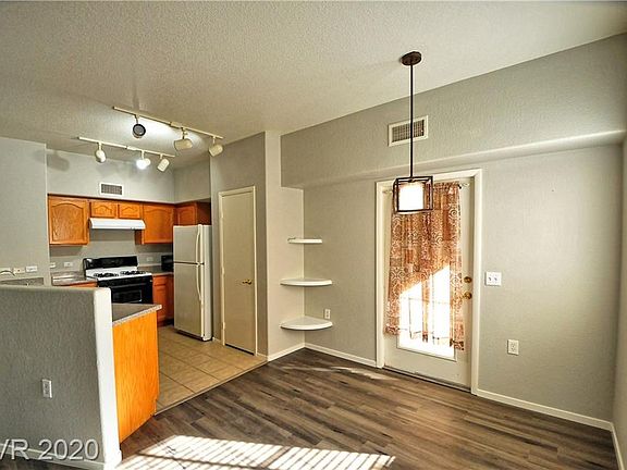 4th image of 10245 S Maryland Pkwy Unit 1199