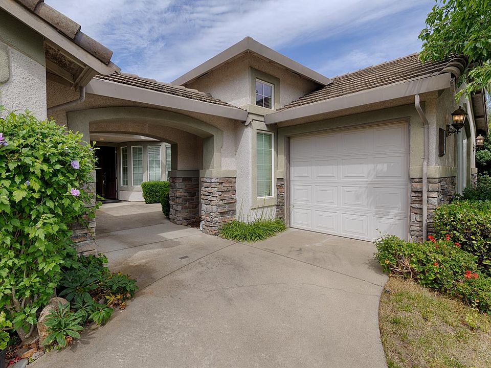 1st image of 108 Paizano Ct