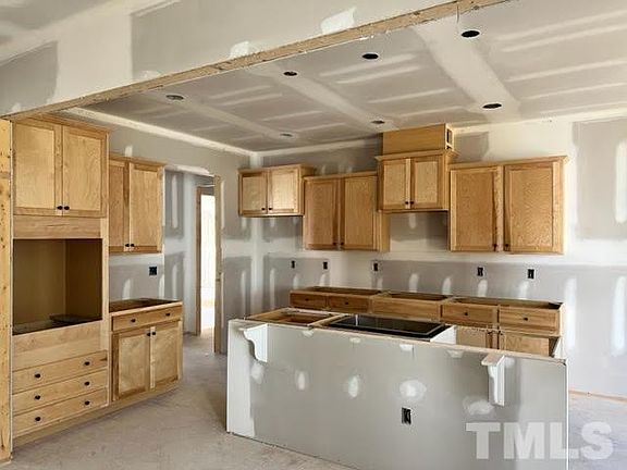 5th image of 378 Lowery Ln
