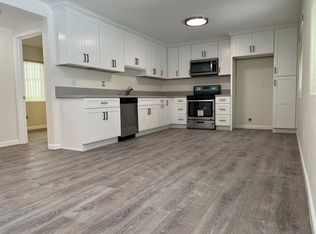 6064 Whitsett Ave #102, North Hollywood, CA 91606