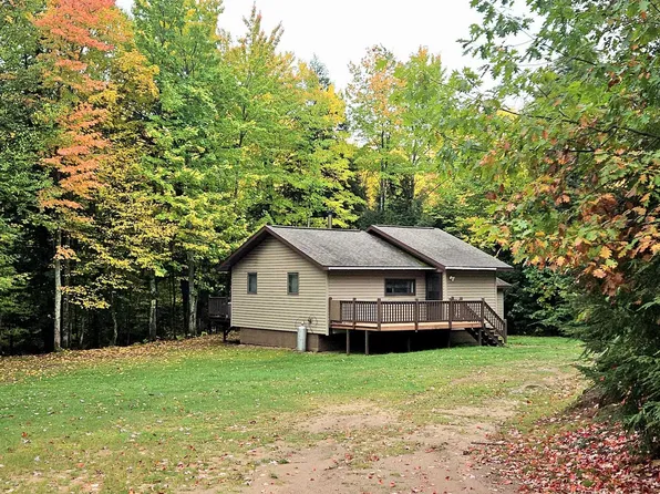 1203 N County Road 519, Wakefield, MI 49968