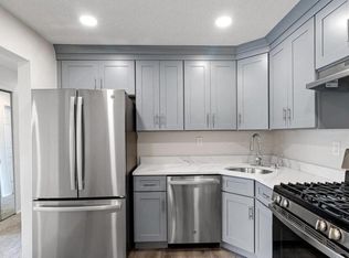 42 Mendrey Ct, Lawrence Township, NJ 08648