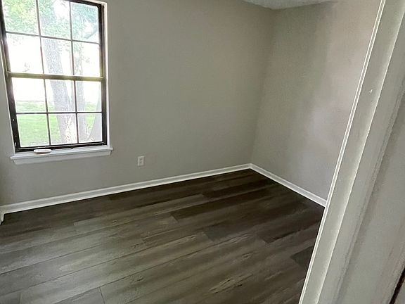 3rd image of 1117 E 105th St #1117