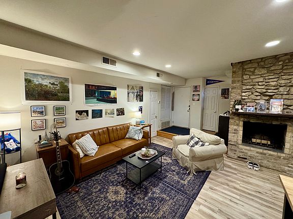 2nd image of 1057 W Belden Ave #1B