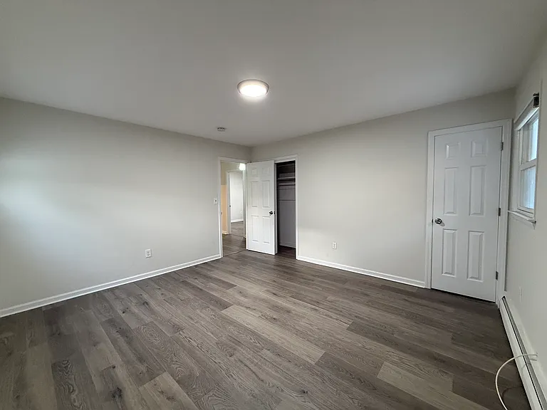 450 E Penn St #1 — Photo 30