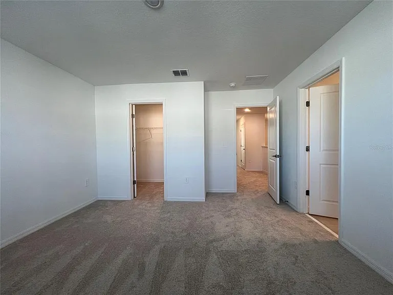 2211 Portrait St — Photo 6