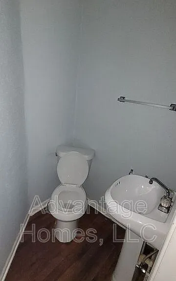 105 Brooklyn Ave — Photo 19