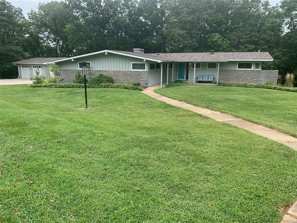 1st image of 209 Horseshoe Dr