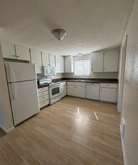 2421 62nd St SE #A — Photo 1