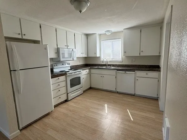 2421 62nd St SE APT A, Everett, WA 98203