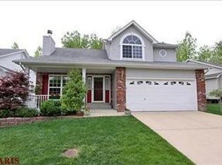 456 Winter Bluff Dr, Fenton, MO